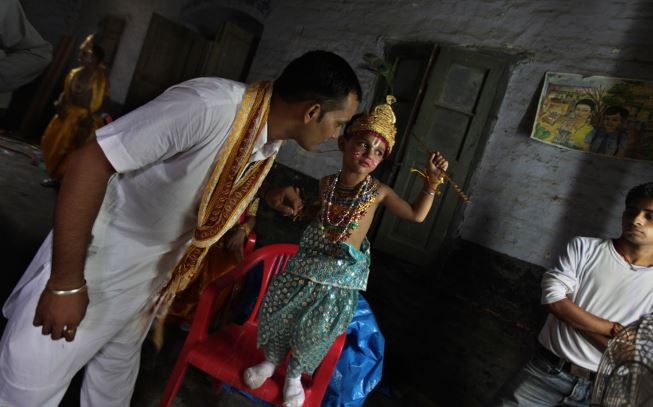 Janmashtami – Lễ hội hóa trang của người Hindu. - h12