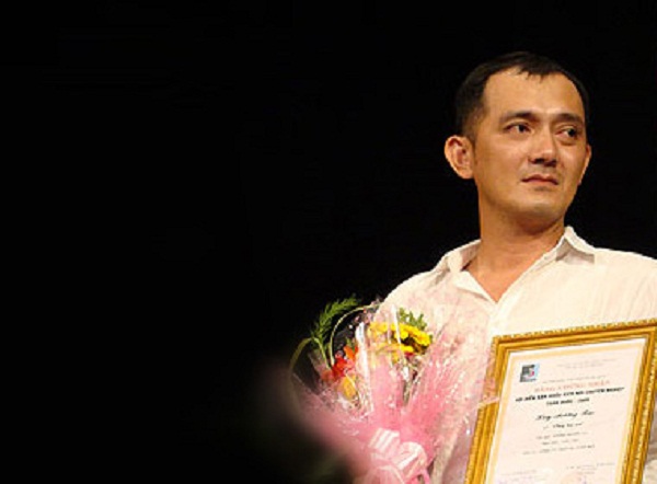 Danh hài Hữu Lộc đóng vai ban giám khảo trong vở hài kịch “Hoang tưởng”