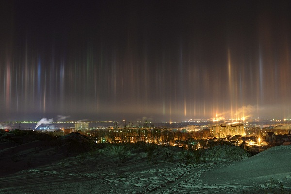 Những cột sáng lạ đã xuất hiện tại thành phố Saratov năm 2015