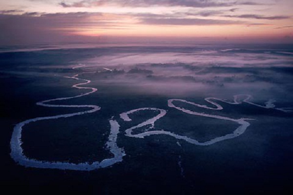 Hình ảnh thực tế con sông Mississippi, đoạn chảy qua hồ Itasca và Bemidji.