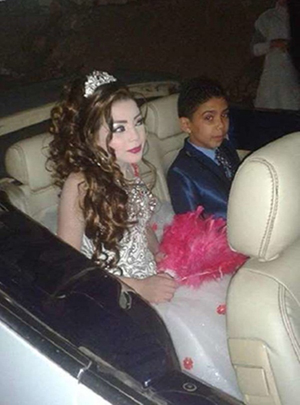Bố của Omar cho hay cậu bé sẽ cưới Gharam khi đủ 18 tuổi. Ảnh: Huffington Post 