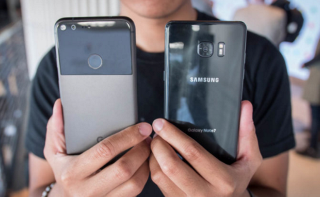 Với Pixel và phần mềm, dịch vụ có sẵn, Google đang sẵn sàng để thay thế Samsung đối đầu với Apple. Ảnh: Android Authority. 
