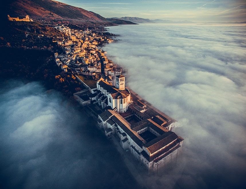 Giải nhất hạng mục du lịch: Nhà thờ Thánh Phanxico của Assisi, Umbria, Ý.
