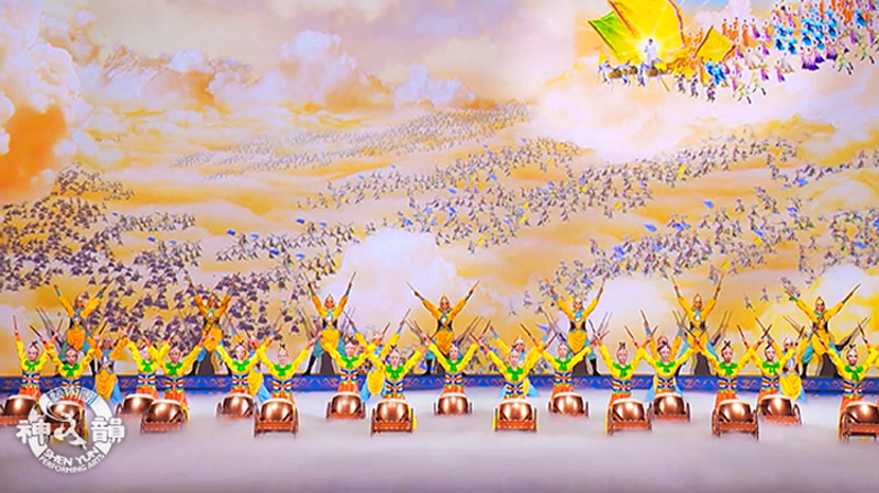 Tiết mục "Khai sáng kỷ nguyên mới", mô tả cảnh Thiên binh thiên tướng đấu với vạn ma,  với màn trống trận đầy uy vũ. (Ảnh: Shen Yun)