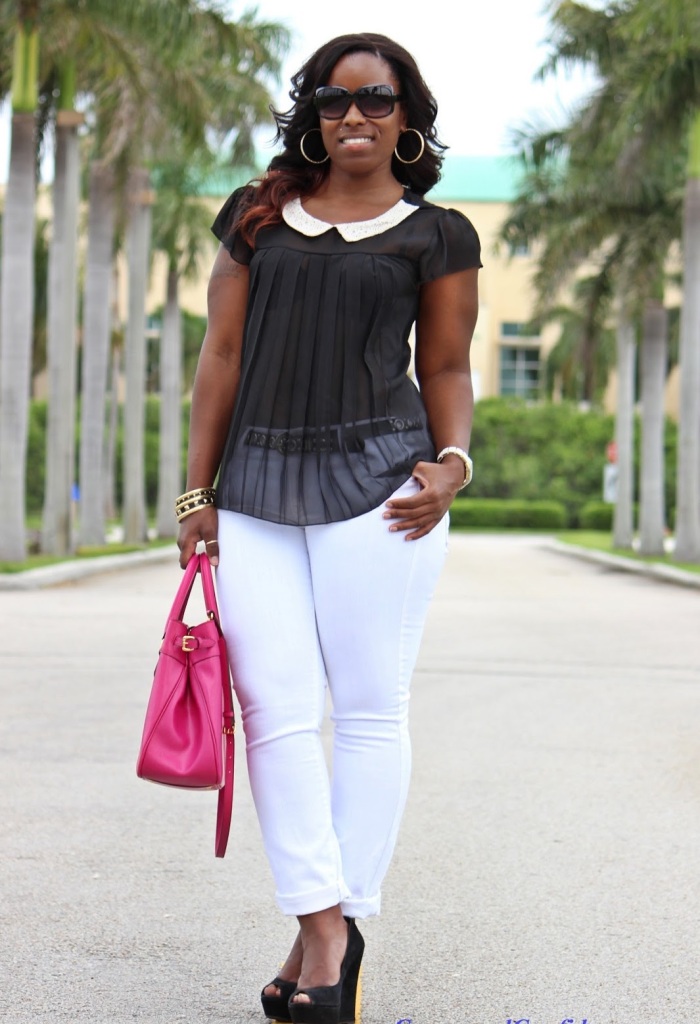 oldnavy diva skinny jeans, white jeans and wedges outfit, how to wear white jeans, miami fashion blogger