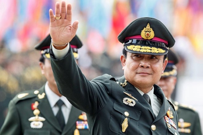 Thủ tướng Prayuth Chan-o-cha có thể sẽ hoãn cuộc bầu cử dự kiến tổ chức cuối năm sau, nếu nhà vua Bhumibol băng hà. Ảnh: Reuters. 