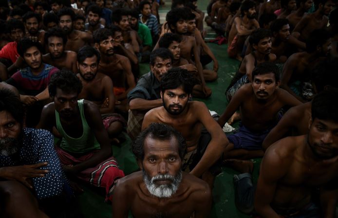 Thảm cảnh khốn cùng của người di cư Rohingya và Bangladesh trên biển - H13