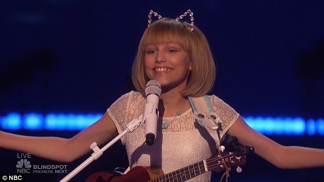 Cô bé 12 tuổi bật khóc nức nở khi trở thành quán quân America’s Got Talent