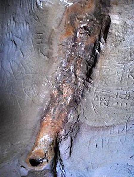 Đường ống dẫn 150.000 năm tuổi ở Trung Quốc làm đau đầu các nhà khoa học - ảnh 2