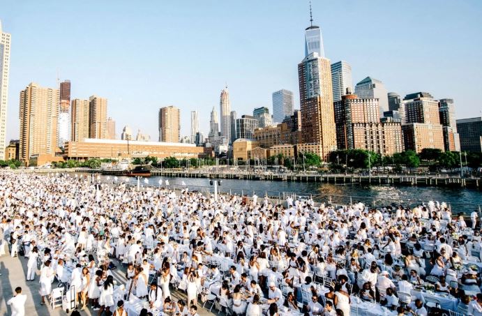 Diner en Blanc - Bữa tiệc 'bí mật' thu hút 5.000 người New York - H8