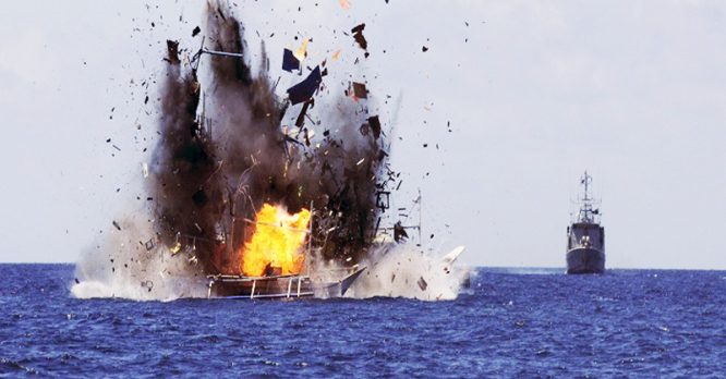 Điểm danh những lần tàu Trung Quốc bị bắn hạ trên biển Đông. Ảnh 1