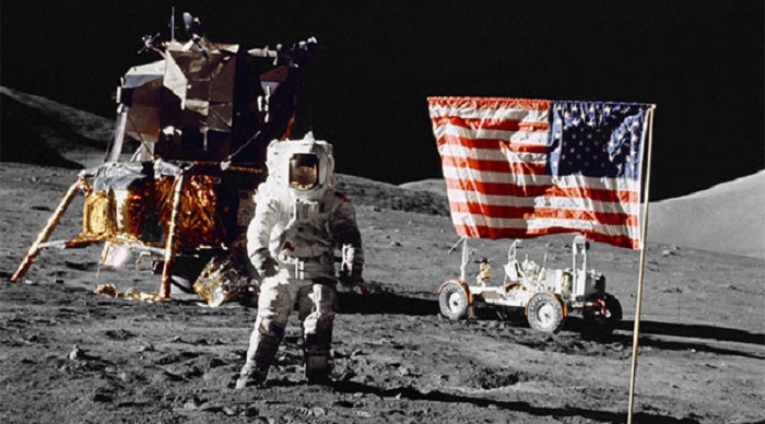 Neil Armstrong đã ghi tên mình vào lịch sử thế giới khi trở thành người đầu tiên đặt chân lên Mặt trăng. Sự việc quan trọng này diễn ra vào ngày 20/7/1969. (Ảnh: Internet)