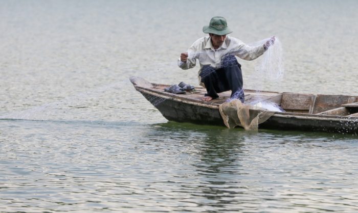 Cuộc sống thanh bình của đôi vợ chồng trên hòn đảo giữa lòng hồ Trị An.9