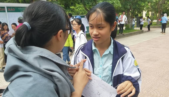 Quảng Bình: Giám thị ký nhầm chỗ, hơn 6.400 thí sinh phải thi lại vào lớp 10 - H4
