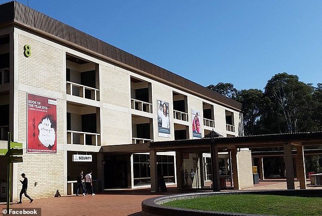 Trường Đại học Canberra nơi xảy ra vụ việc