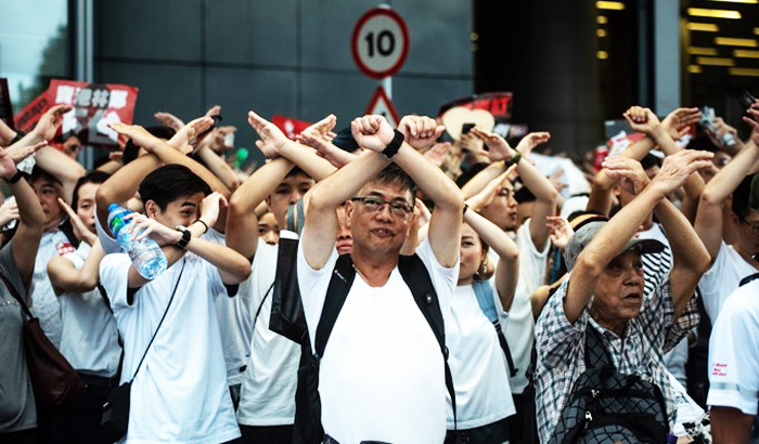 Những ngưởi biểu tình ở Hồng Kông phản đối dự luật dẫn độ. 