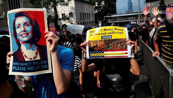 Người biểu tình Hồng Kông kêu gọi Quốc Hội Mỹ thông qua dự luật về nhân quyền và dân chủ tại Hồng Kông, ngày 08/09/2019