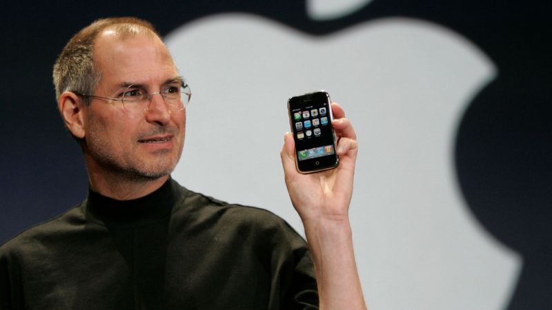 Hành trình 12 năm phát triển của iPhone