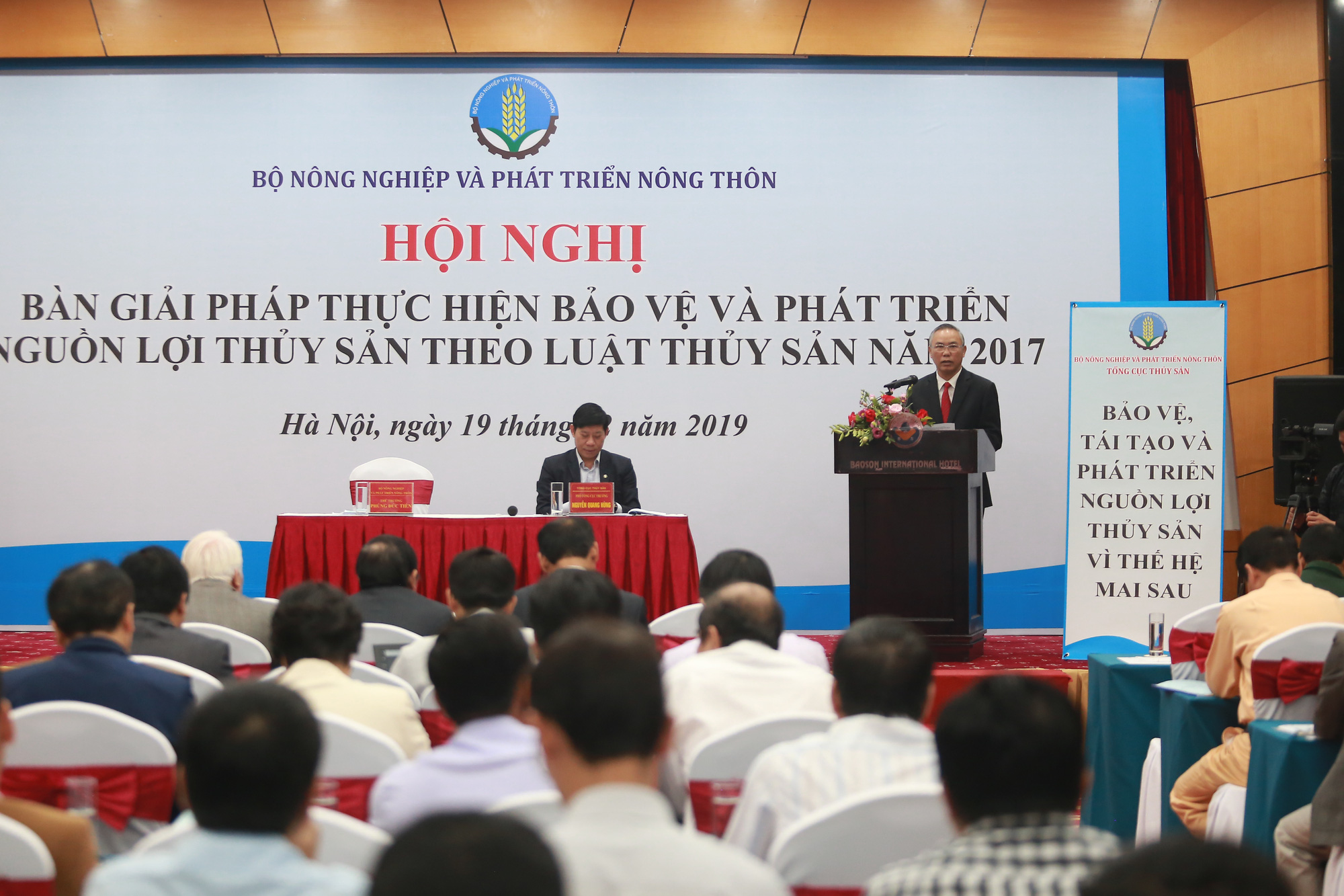Hội nghị bàn giải pháp bảo tồn và phát triển nguồn lợi thủy sản do Tổng cục Thủy sản (Bộ NN&PTNT) tổ chức ngày 19/12 tại Hà Nội.