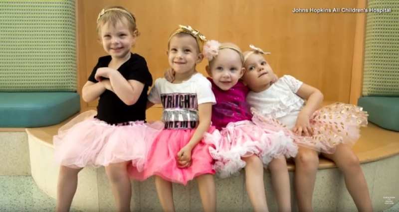 Tình bạn đặc biệt giúp 4 em bé chiến thắng căn bệnh ung thư