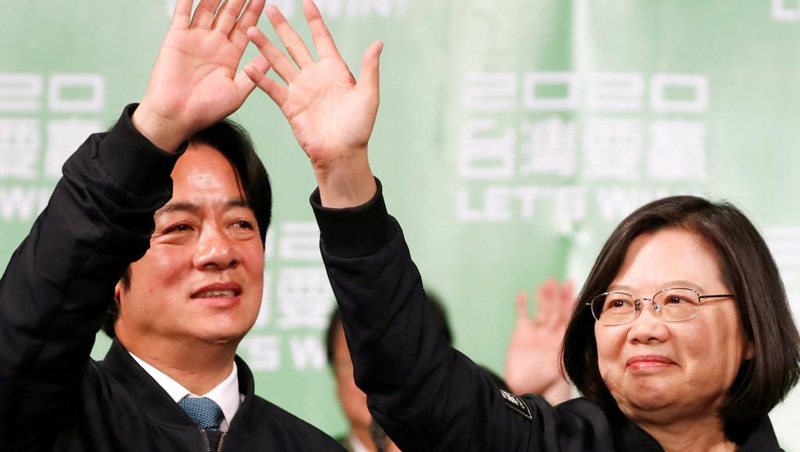 Tổng thống Đài Loan Thái Anh Văn và ông Lại Thanh Đức (William Lai), phó tổng thống tranh cử, sau chiến thắng ngày 11/01/2020, bên ngoài trụ sở của đảng Dân Tiến tại Đài Bắc. 
