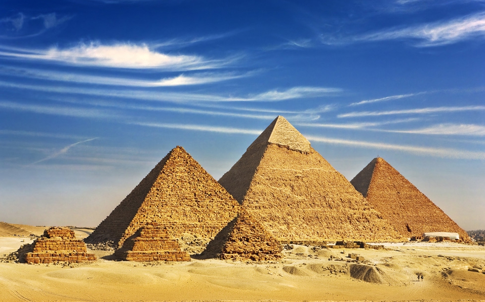 Chuyện cổ tích ‘Cô bé lọ lem’ thực ra có nguồn gốc từ truyền thuyết Ai Cập xa xưa - kim tự tháp giza
