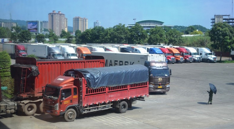 Trung Quốc sẽ được chạy xe container sang Việt Nam để nhận hàng thay vì để xe của Việt Nam chạy qua nước này như mọi lần. 