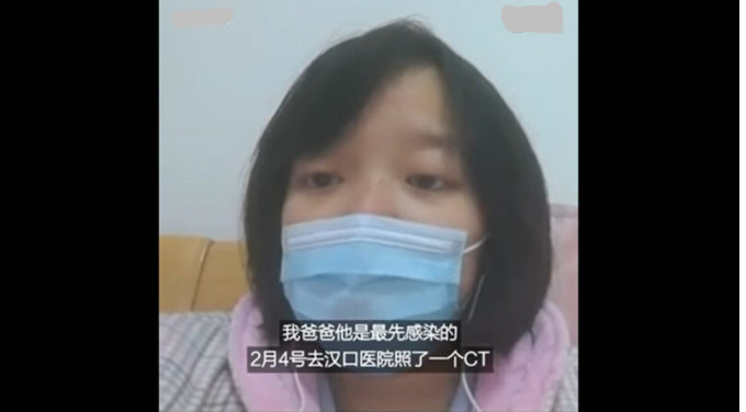 Bà mẹ 32 tuổi đăng video cầu cứu khi cả gia đình cô đều có dấu hiệu nhiễm bệnh, cô có 2 con nhỏ bị cách ly nhưng không được giám sát. 