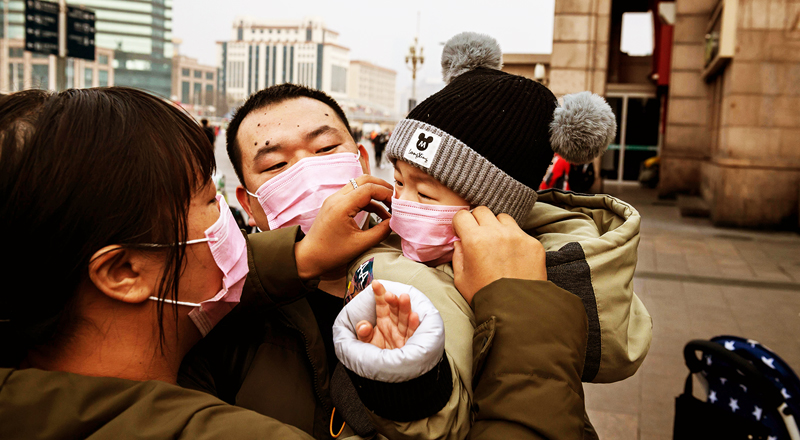 Virus COVID-19 đang hoành hành trên khắp Trung Quốc, hiện vẫn chưa có thuốc chữa trị. 