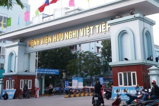 Bệnh viện Hữu nghị Việt Tiệp đã tiếp nhận bố của bệnh nhân N.H.N. vào 23h đêm 6/3. (Ảnh qua Zing)