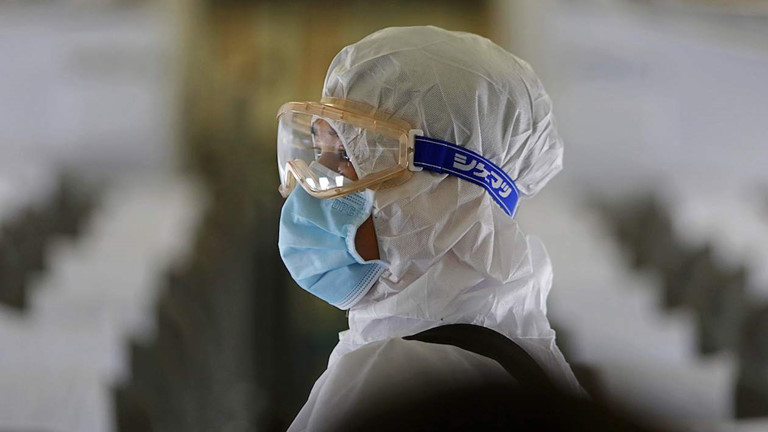 Bộ Y tế công bố thêm 5 ca nhiễm virus Vũ Hán mới đều từ nước ngoài về, nâng tổng ca bệnh lên 99. (Ảnh qua thanhnien)