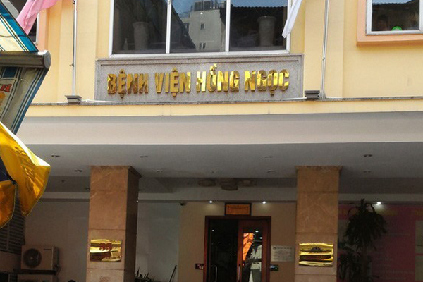 Bệnh viện Hồng Ngọc (55 Yên Ninh, nơi nữ bệnh nhân nhiễm Covid-19 đến khám ban đầu). (Ảnh qua vietnamnet)