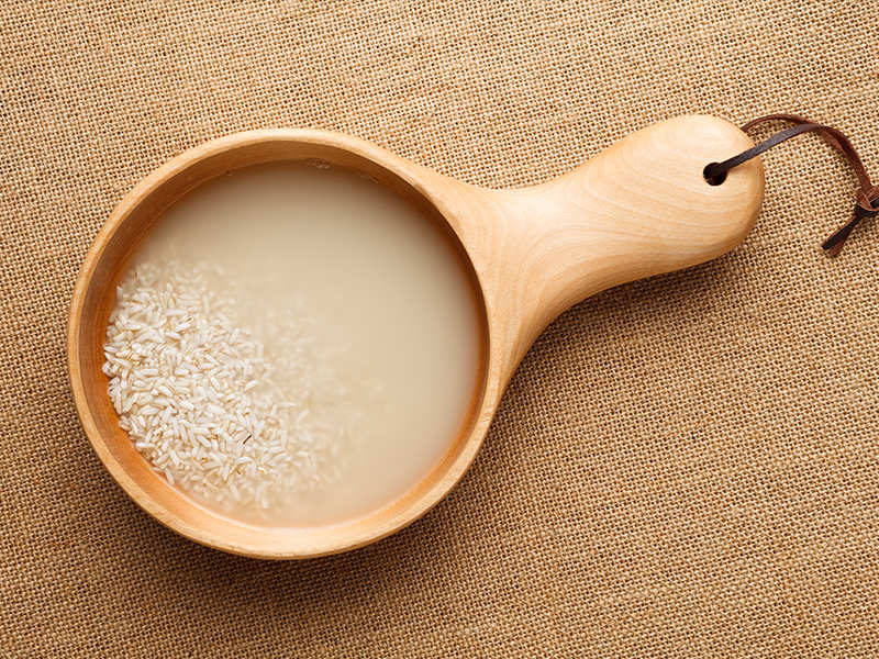 Nước gạo đậm đặc có thể phòng ngừa ho, cảm sốt. (Ảnh qua Pin.tips)