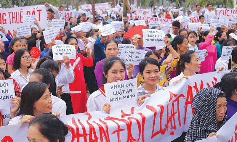 Luật biểu tình: Soạn thảo 9 năm, Bộ Công an tiếp tục xin lùi vô thời hạn