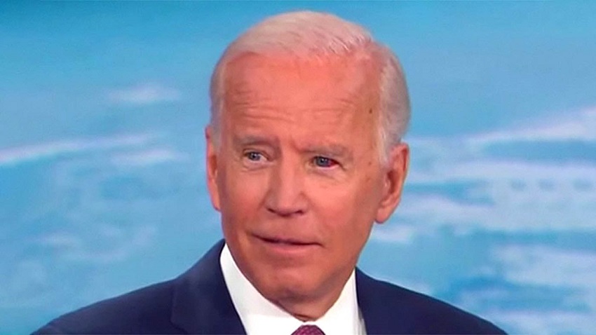 Một bên mắt nhuộm máu đỏ bất thường của Joe Biden