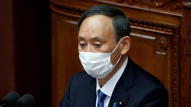 Thủ tướng Nhật vướng rắc rối vì con trai