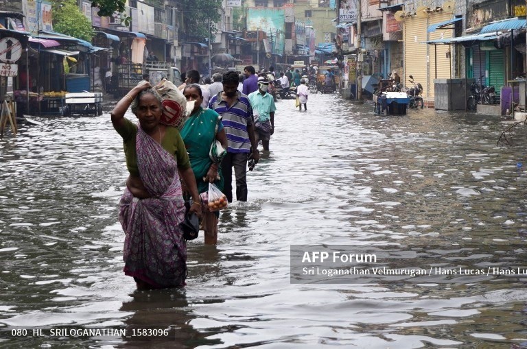 Tổng cộng có 41 người thiệt mạng do ảnh hưởng của mưa lớn gây lũ lụt ở Ấn Độ, Sri Lanka. Ảnh: AFP