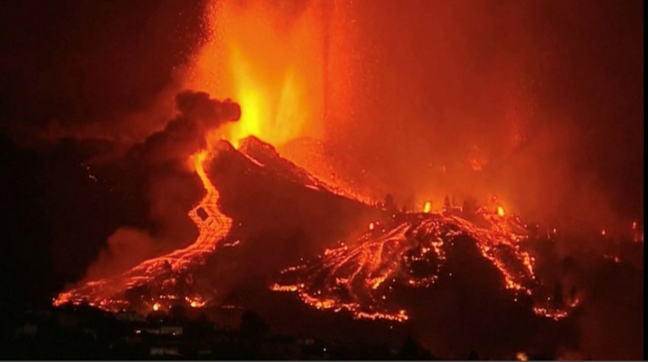 Cận cảnh núi lửa phun trào dữ dội trên đảo La Palma, Tây Ban Nha | Tin tức  mới nhất 24h - Đọc Báo Lao Động online - Laodong.vn