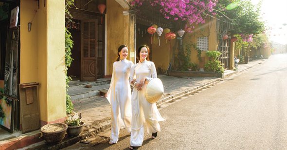 Read more about the article Đức hạnh của phụ nữ Việt xưa và nay khác nhau thế nào?